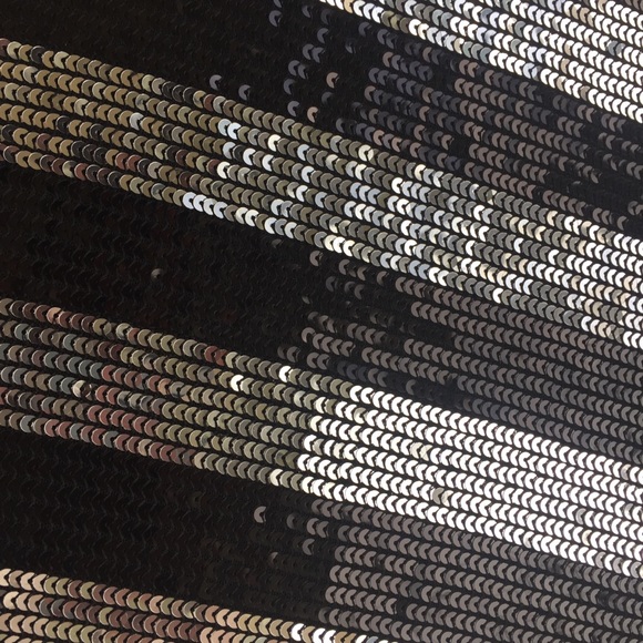 Women's Razor Back Sequins Top US Size M - Picture 5 of 7